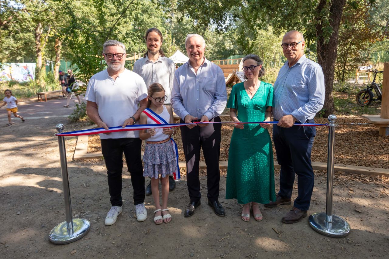 Photos des élus lors de l'inauguration du parc de Saint-Martin